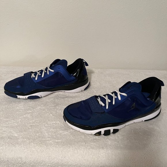 Nike Air Jordan 2013 Trunner Dominate - Picture 4 of 6